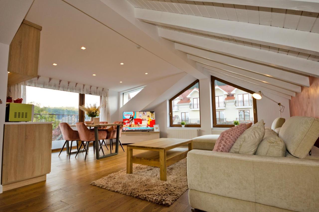 Apartaments Rîşnov Eksteriør billede