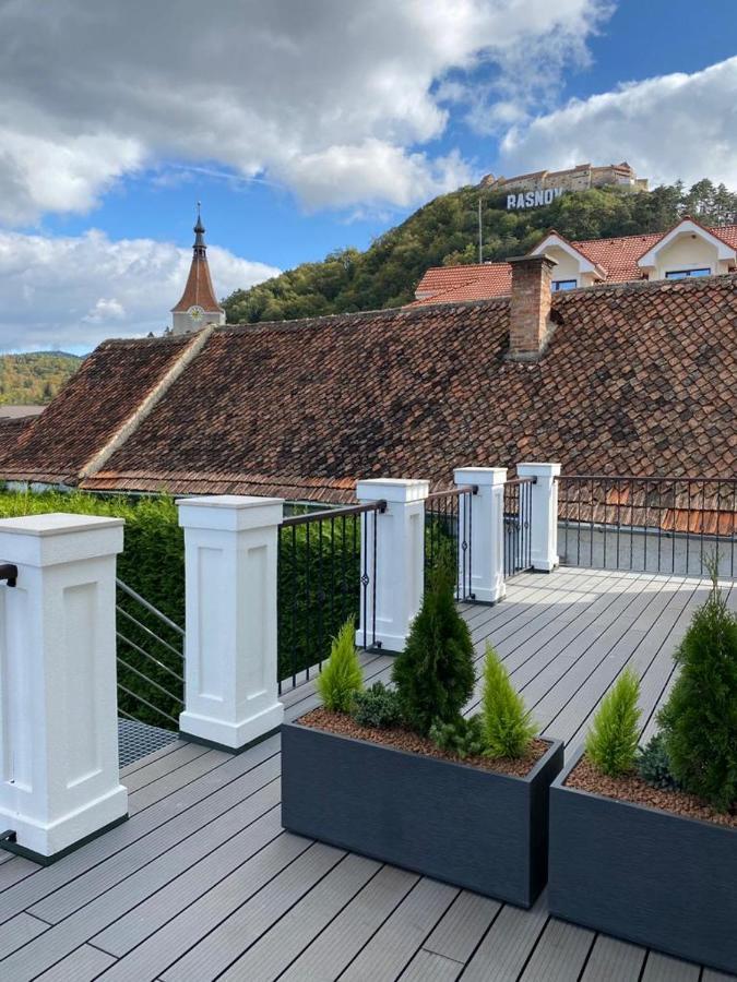 Apartaments Rîşnov Eksteriør billede