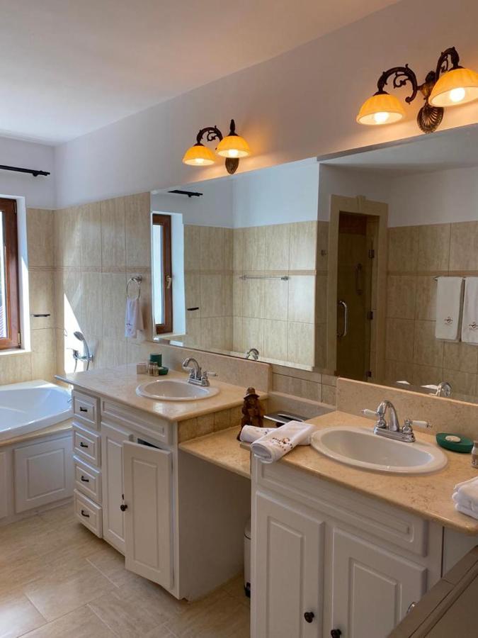 Apartaments Rîşnov Eksteriør billede
