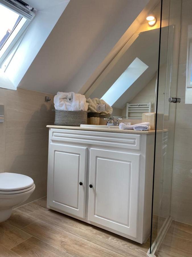 Apartaments Rîşnov Eksteriør billede