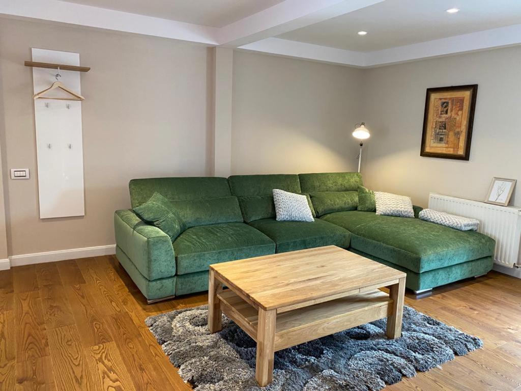 Apartaments Rîşnov Eksteriør billede