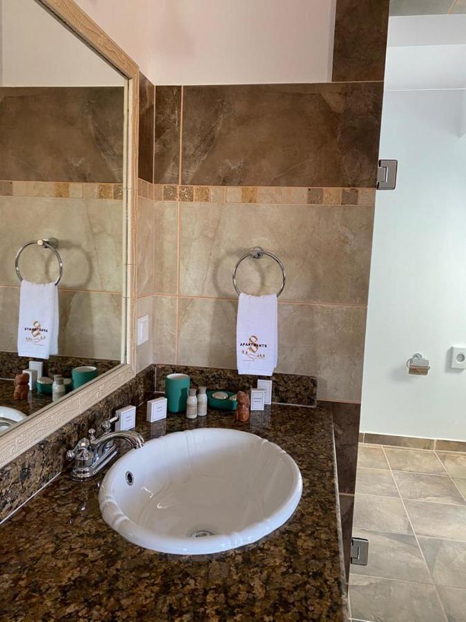 Apartaments Rîşnov Eksteriør billede