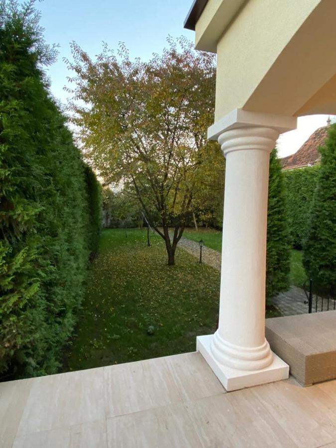 Apartaments Rîşnov Eksteriør billede