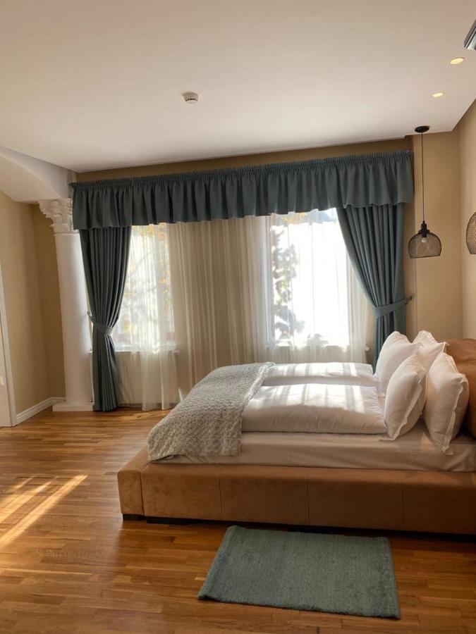 Apartaments Rîşnov Eksteriør billede