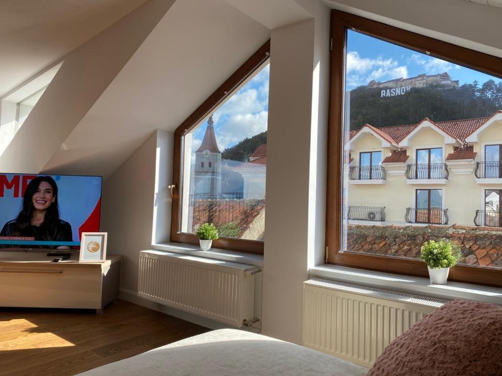 Apartaments Rîşnov Eksteriør billede